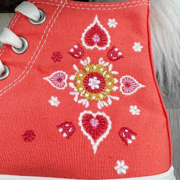 NWT Converse Chuck Taylor All Star Women’s Shoes - Picture 6 of 11